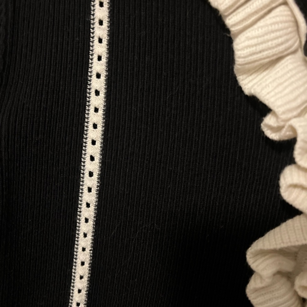 Cabi Adorn pullover cotton blend sweater black & white ruffle trim size M - Picture 9 of 10